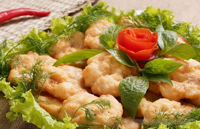 Chả Mực Quảng Ninh nằm trong top những món ăn đặc sản của Việt Nam