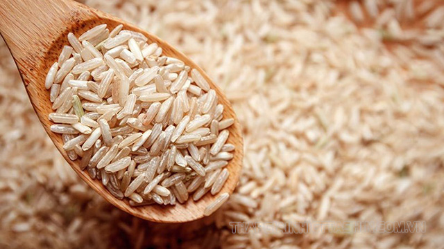 Gạo lứt tẻ trắng gần giống với gạo trắng nấu cơm hàng ngày